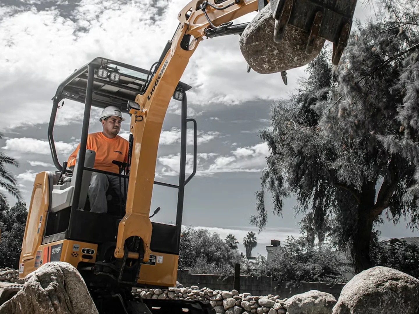 Mini excavator LiuGong 9018F